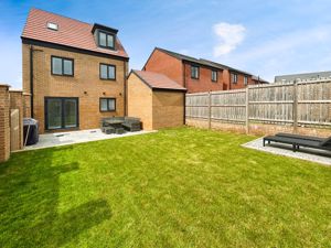 Photo 15- click for photo gallery